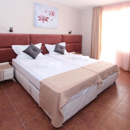 Hotel Perla Beach Sozopol Exteriör bild